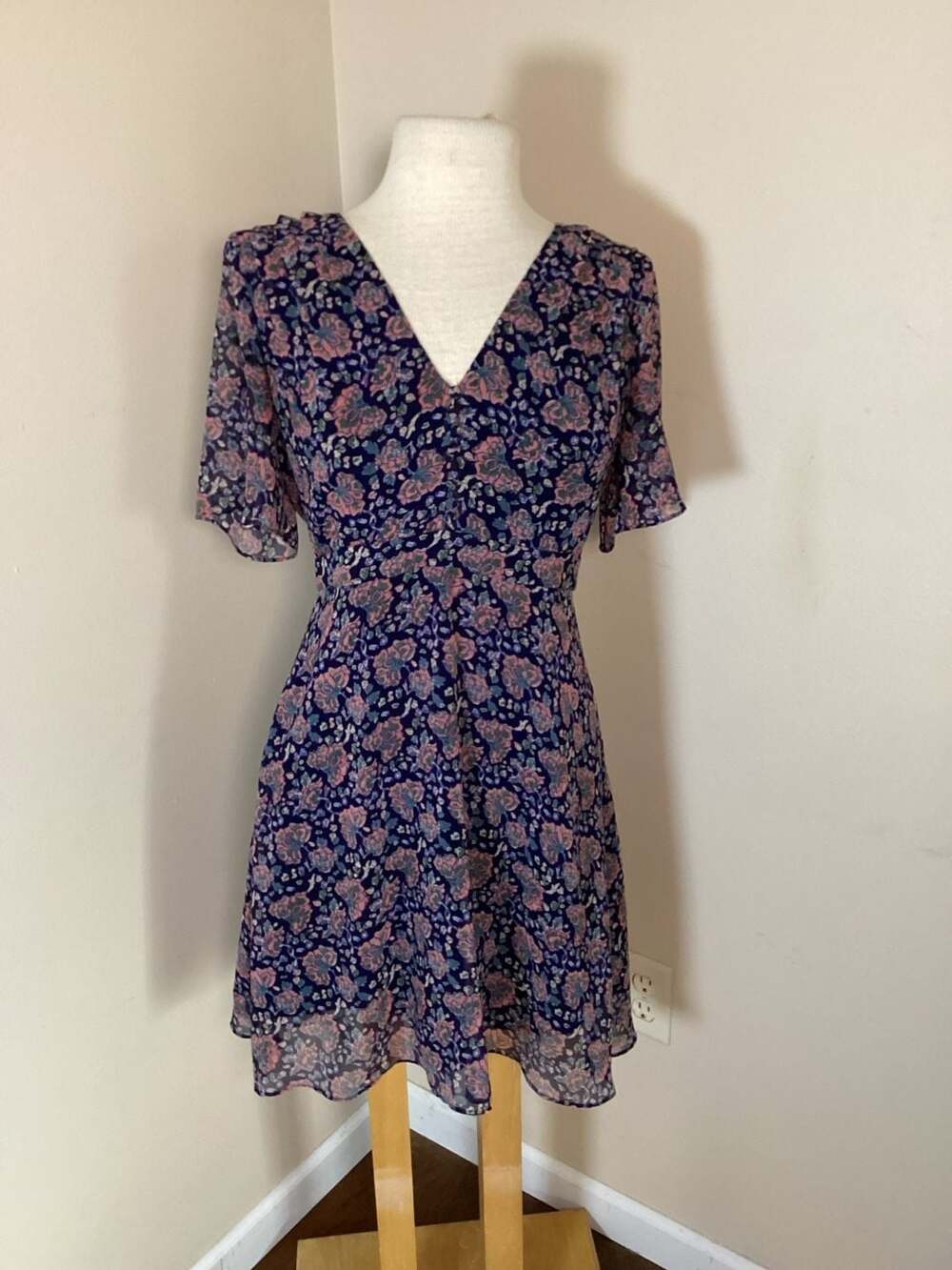 Madewell Floral Print V-Neck Mini Dress Size 4